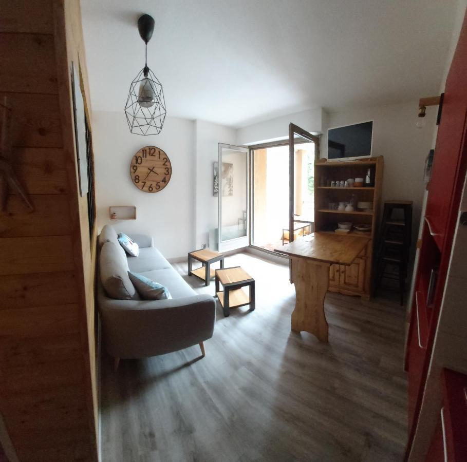 4 Personnes Serre Chevalier Montagne/contemporain Refait A Neuf Apartment